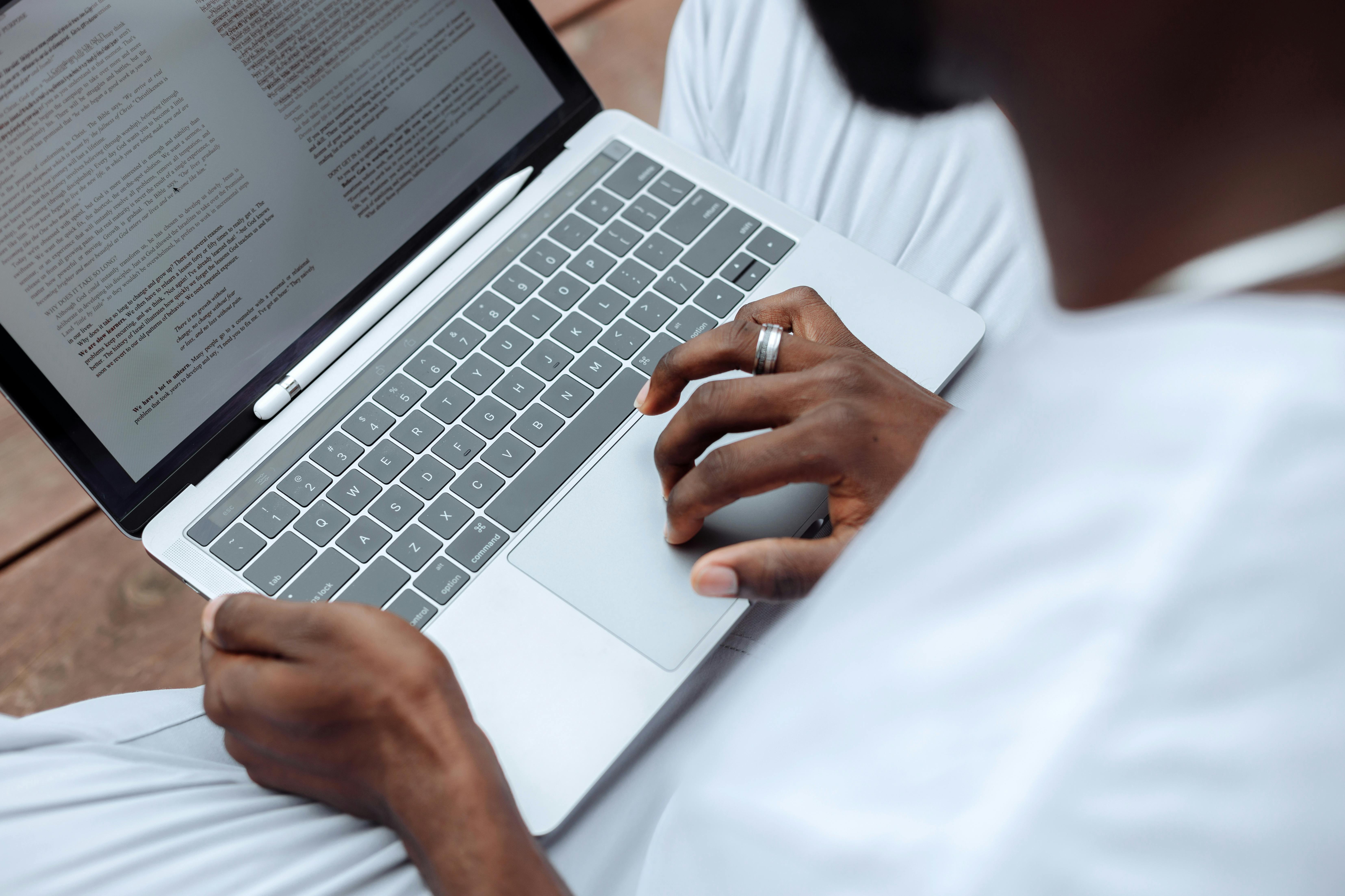 Best 7 Ways to Create a Hanging Indent in Word for Modern Documents